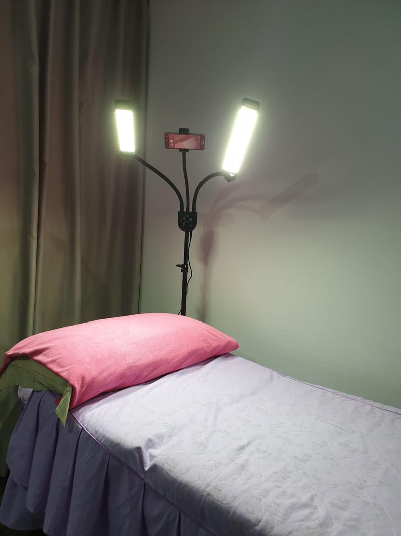 LED Beauty Light With Mobile Phone Holder (Eyelash Extensions, Makeup Applications, Hair, Tattoo, Etc.)